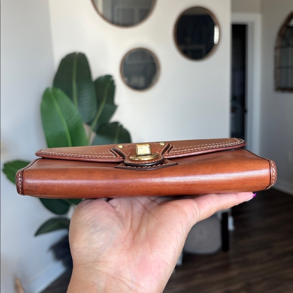 🫶🏽💳VTG COACH Legacy Turnlock Wallet💳🫶🏽 - Picture 5 of 16